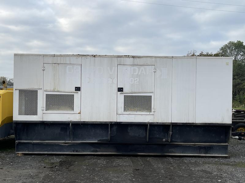 CATERPILLAR C 18 - 700