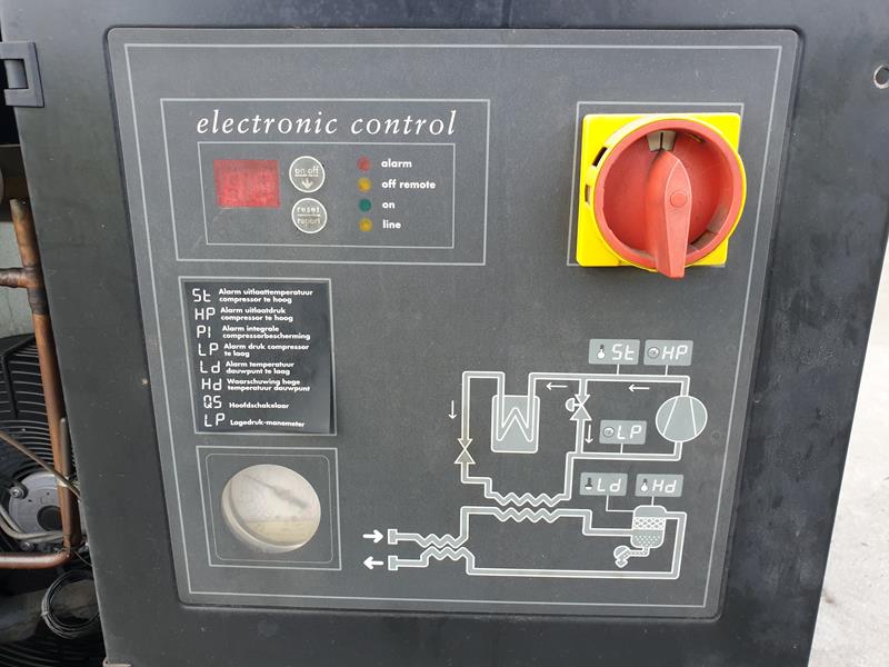 COMPAIR DF180 AE 220E