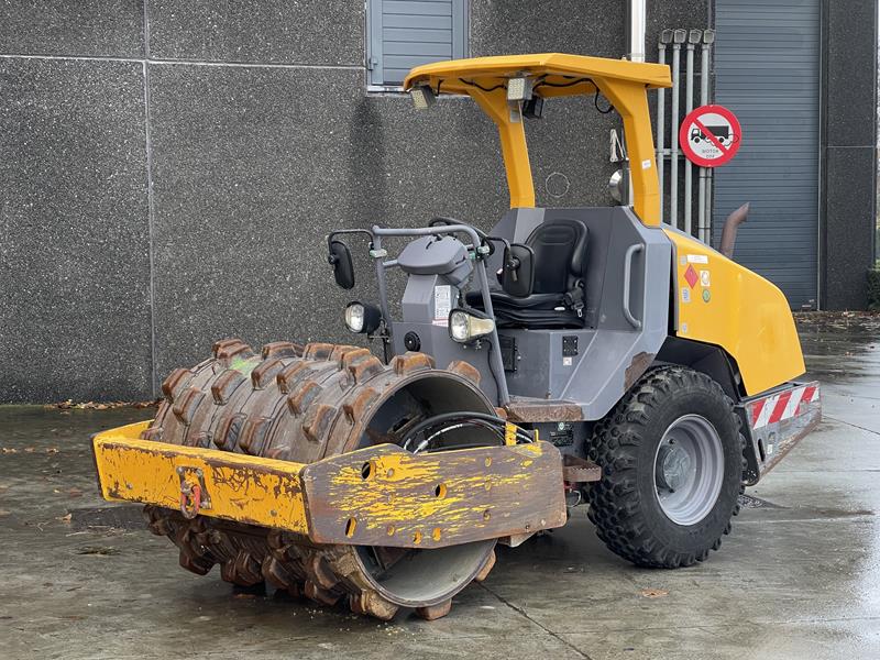 ATLAS COPCO DYNAPAC CA 1300 D