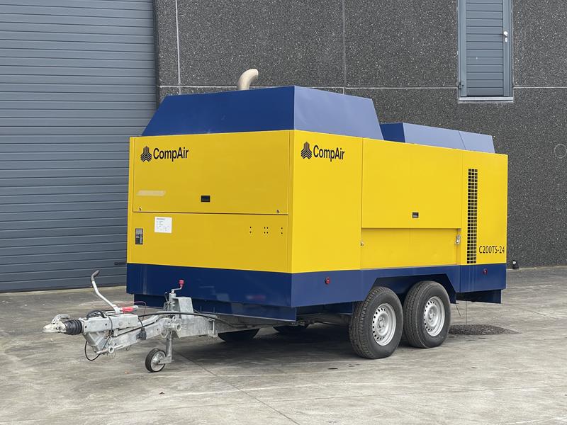 COMPAIR C 200 TS - 24