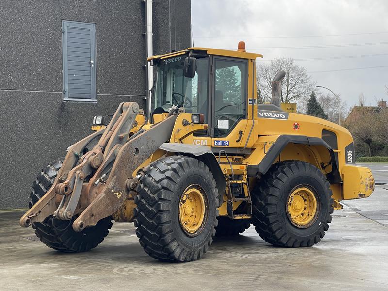 VOLVO L 120 G