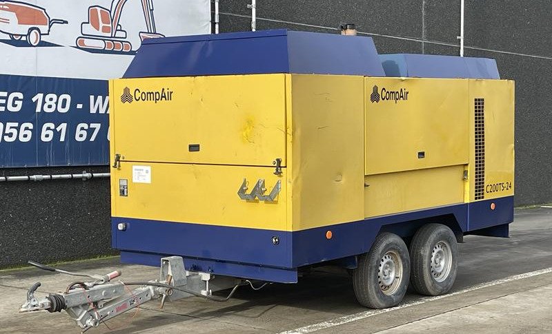 COMPAIR C 200 TS - 24