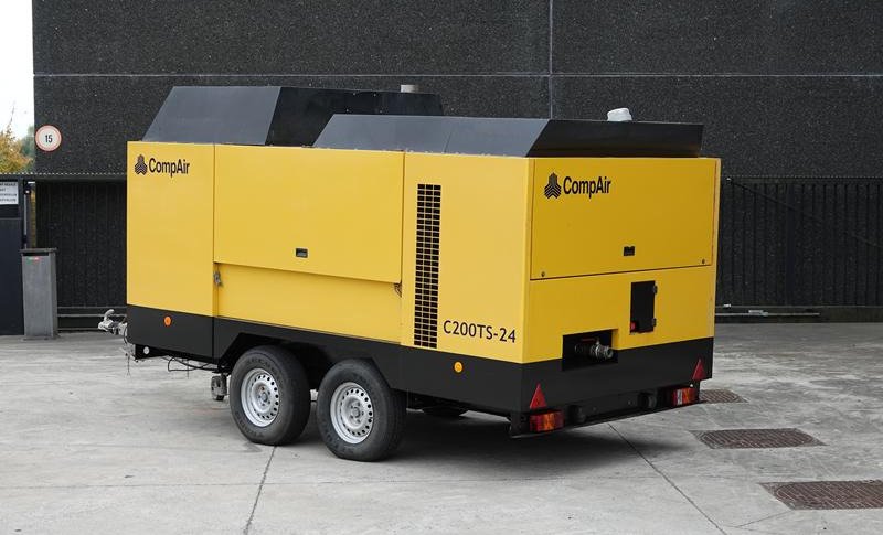 COMPAIR C 200 TS - 24