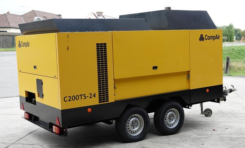COMPAIR C 200 TS - 24