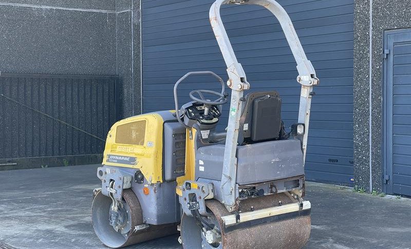 DYNAPAC CC 1000