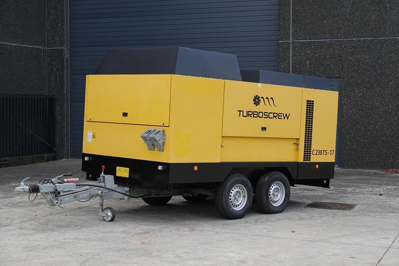 COMPAIR C 230 TS - 17