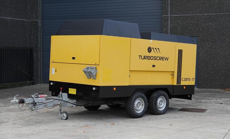 COMPAIR C 230 TS - 17