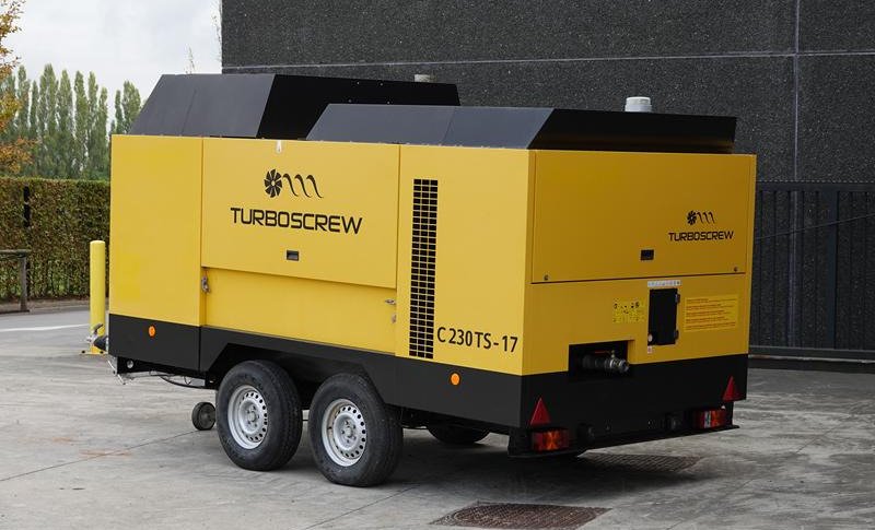 COMPAIR C 230 TS - 17