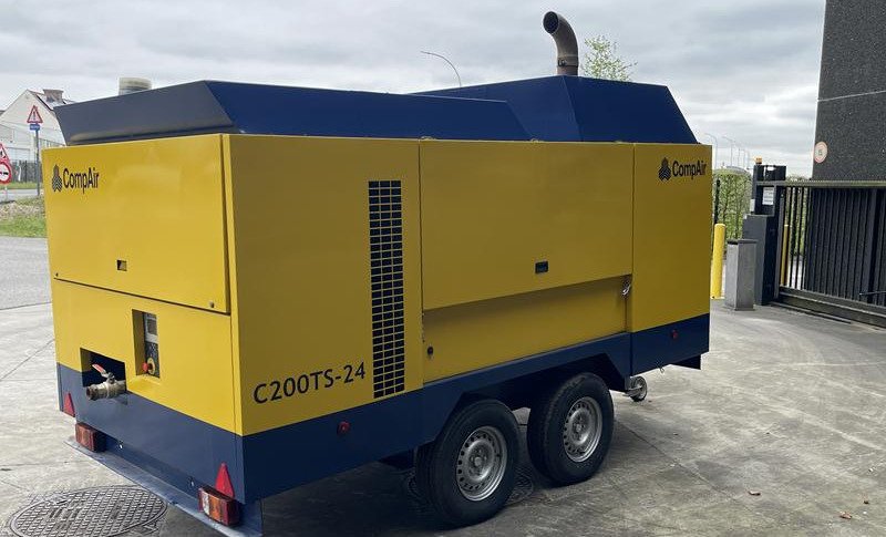COMPAIR C 200 TS - 24