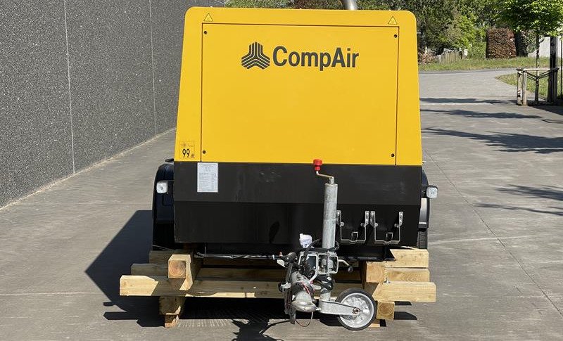 COMPAIR C 105 - 14