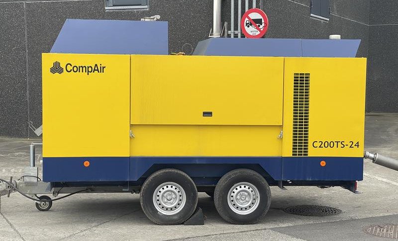 COMPAIR C 200 TS - 24