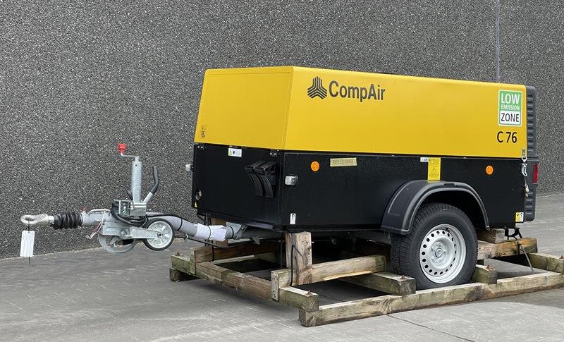 COMPAIR C 76