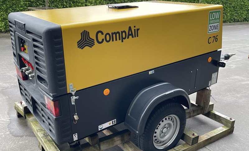 COMPAIR C 76