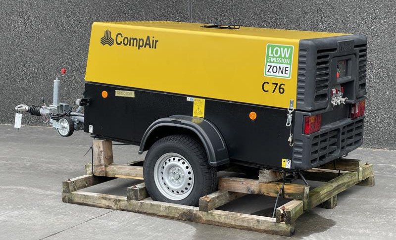 COMPAIR C 76