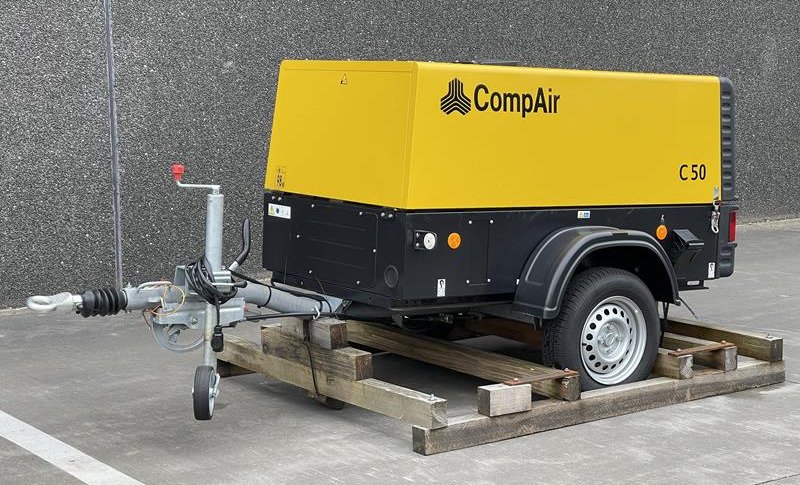 COMPAIR C 50