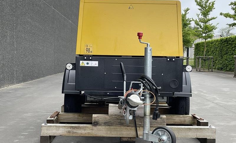 COMPAIR C 50