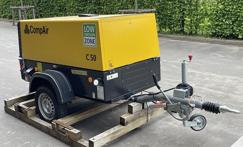 COMPAIR C 50