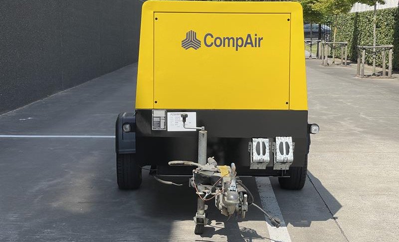 COMPAIR C 115 - 12