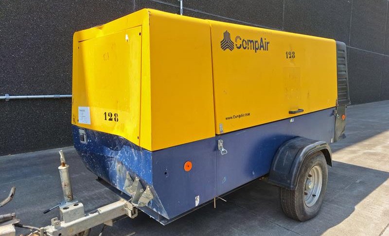 COMPAIR C 110 - 9