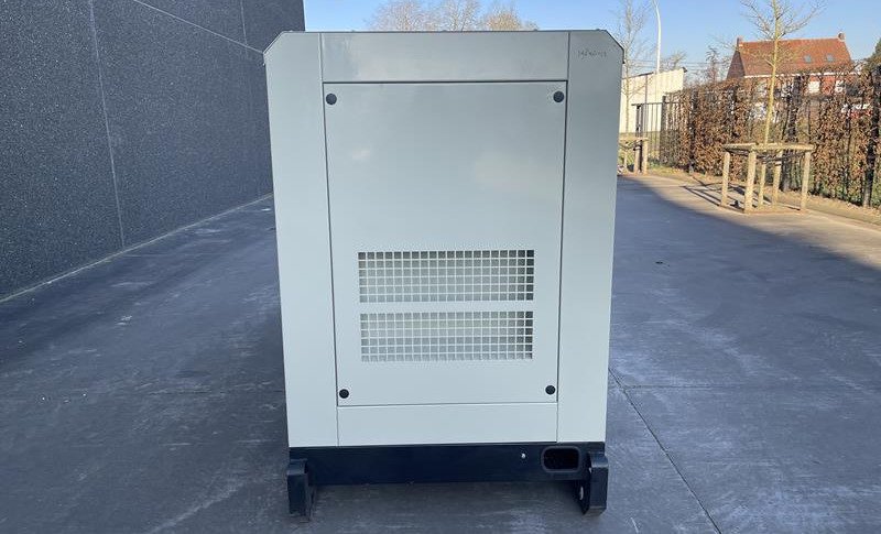 CUMMINS 220 kVA