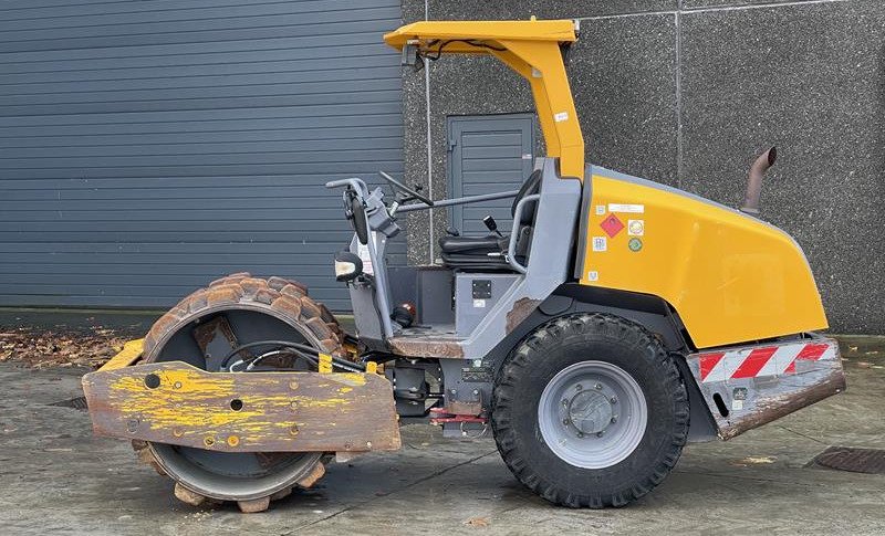 ATLAS COPCO DYNAPAC CA 1300 D