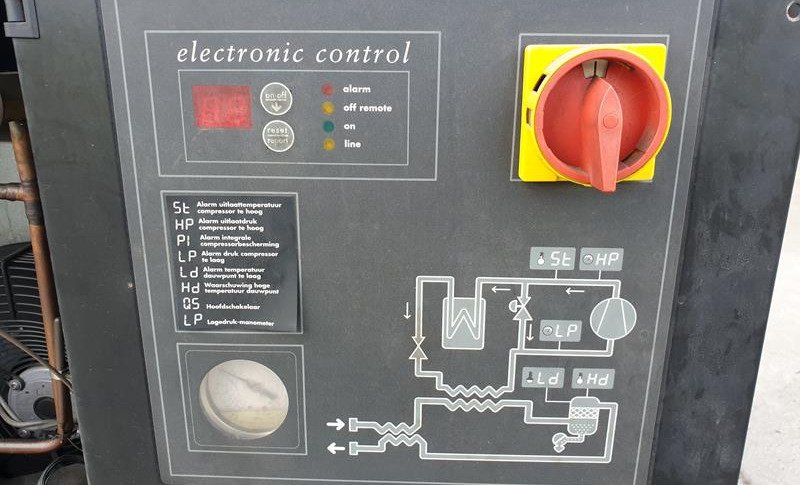 COMPAIR DF180 AE 220E