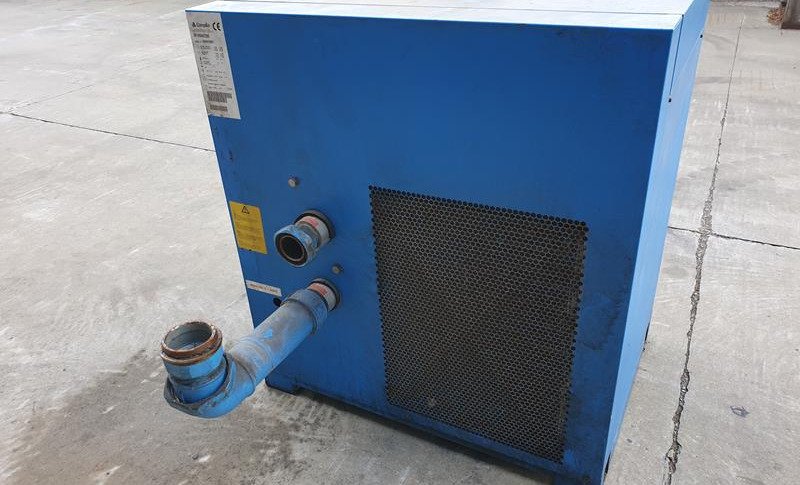 COMPAIR DF180 AE 220E