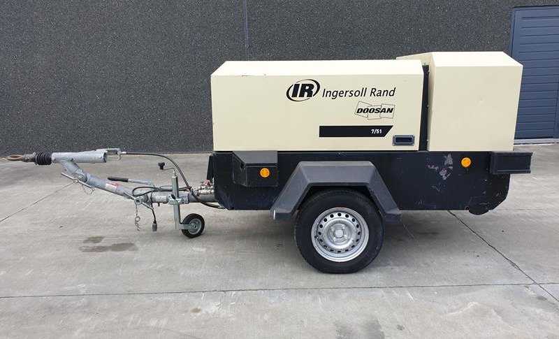 DOOSAN 7 / 51