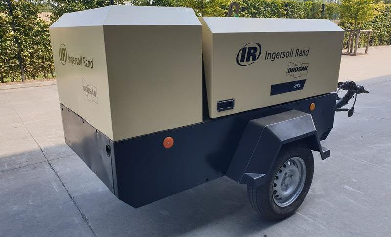 DOOSAN 7 / 51