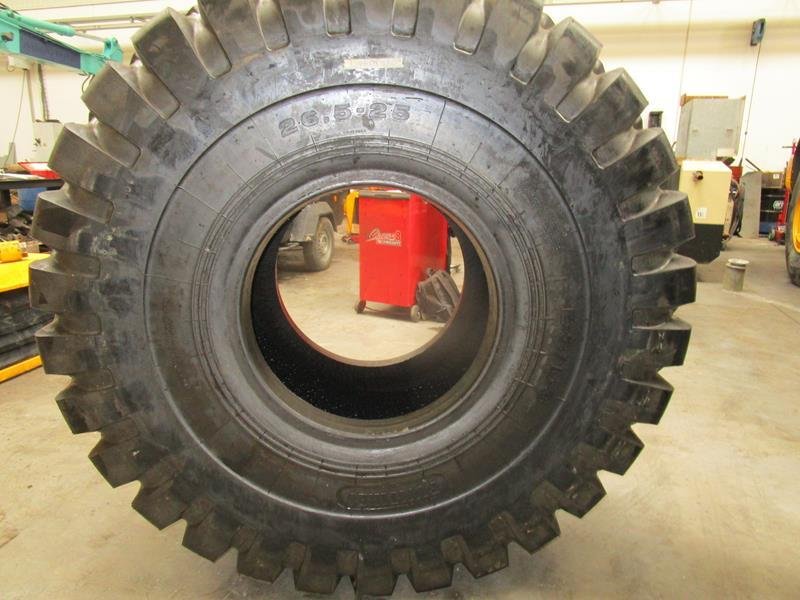FUJITYRES 4 banden 26.5x25