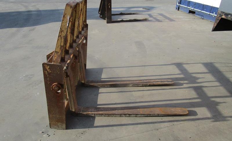 CATERPILLAR palletvorken