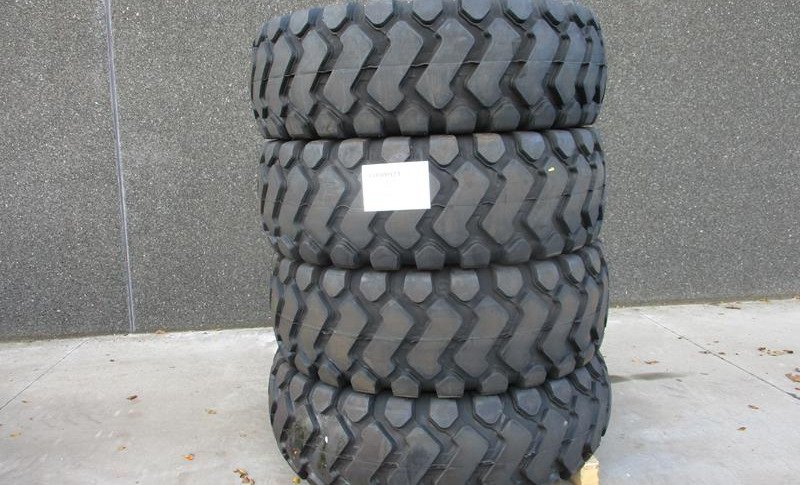 TRANSKING 20.5 X 25  X 4