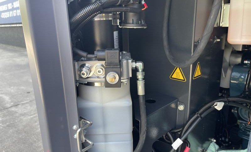 ATLAS COPCO B7+  MODEL136