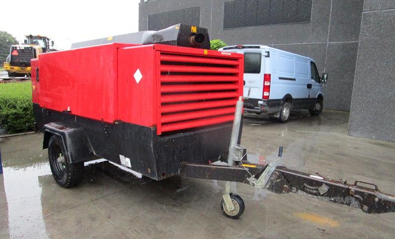 ATLAS COPCO XAHS 236