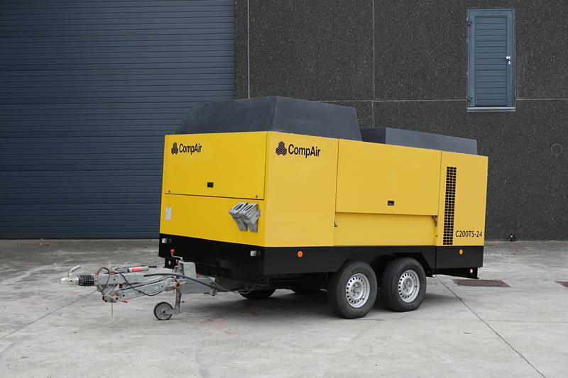 COMPAIR C 200 TS - 24